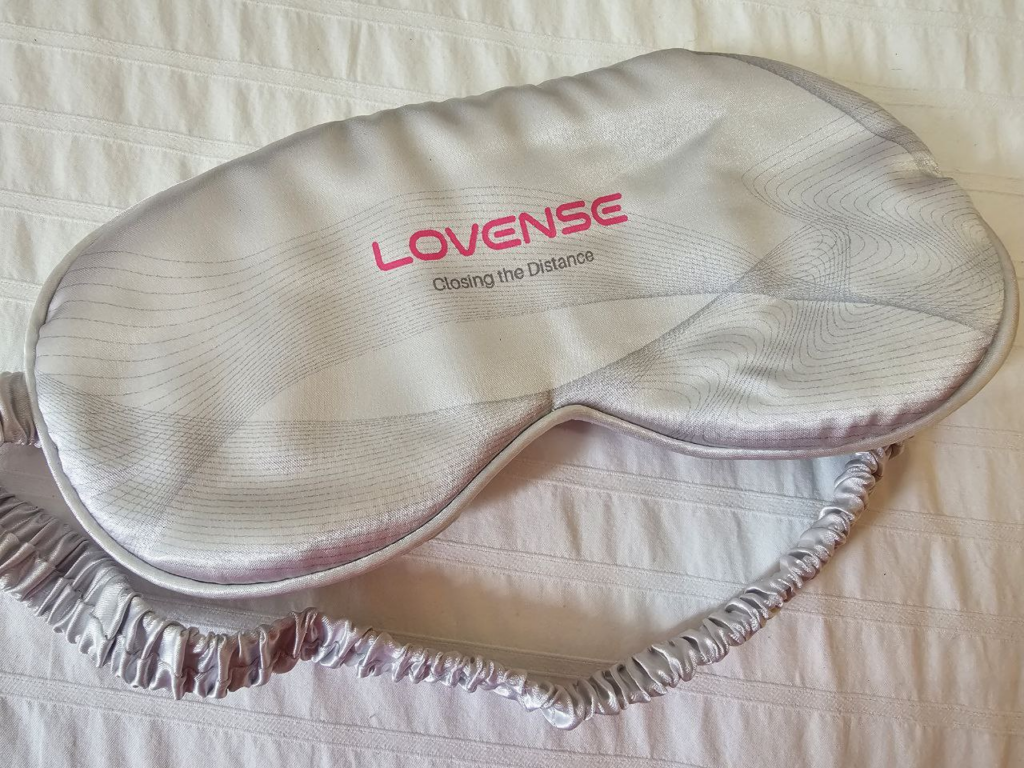 Lovense Lover' Set blindfold