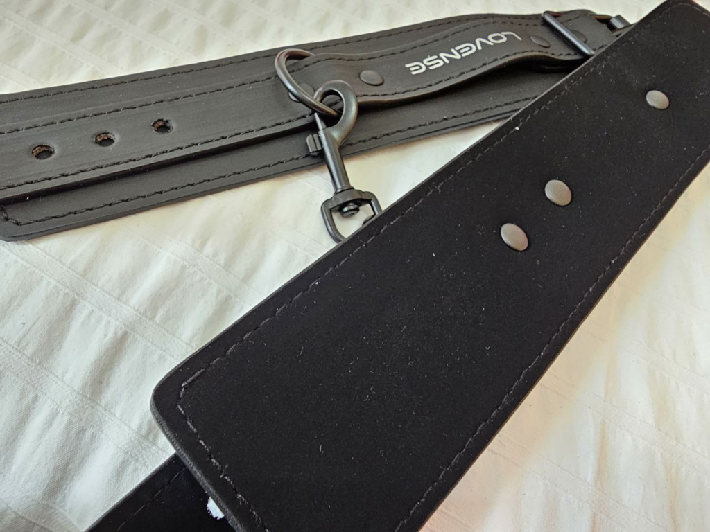 Lovense Lover' Set wrist restraints