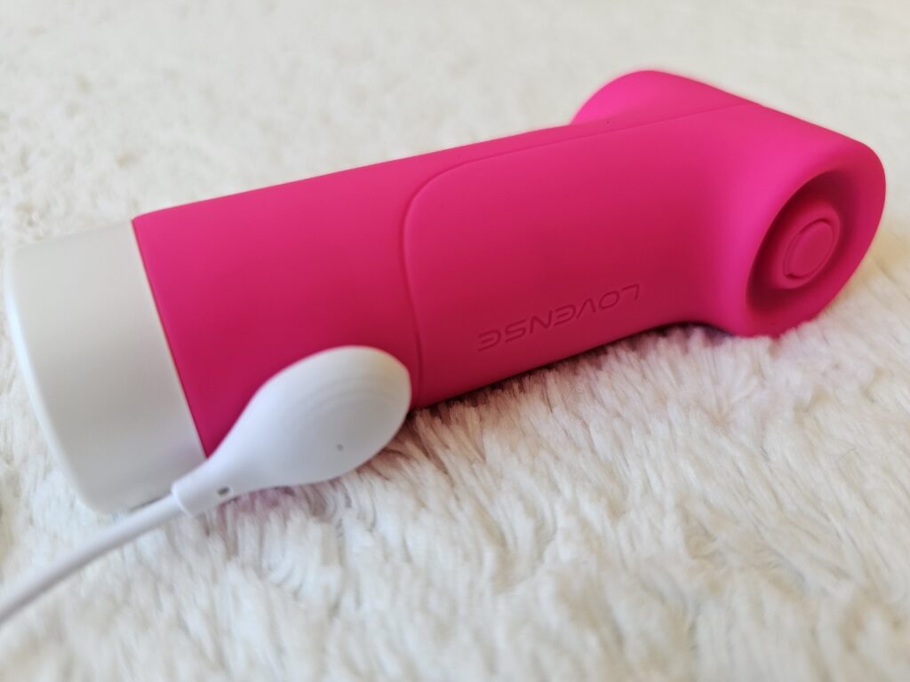 Lovense Fizz USB magnetic charging