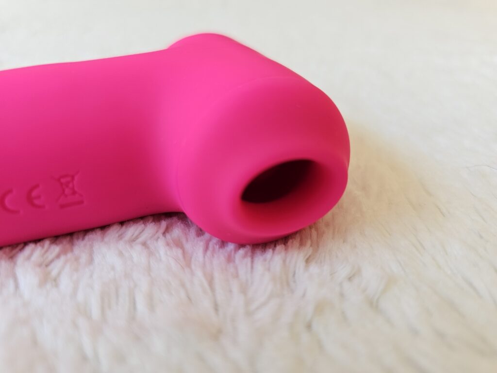 Lovense Fizz clit suction side